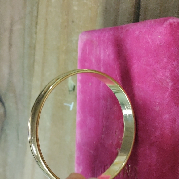 Vintage Monet gold bangle - Picture 3 of 3